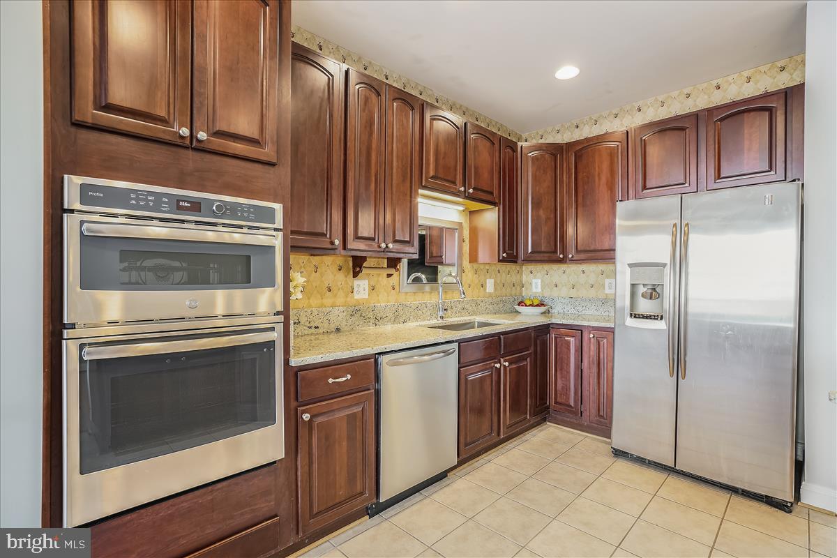 628 Springhouse Square Southeast Leesburg, VA 20175 - Photo 13 of 57 Gallery Image 13