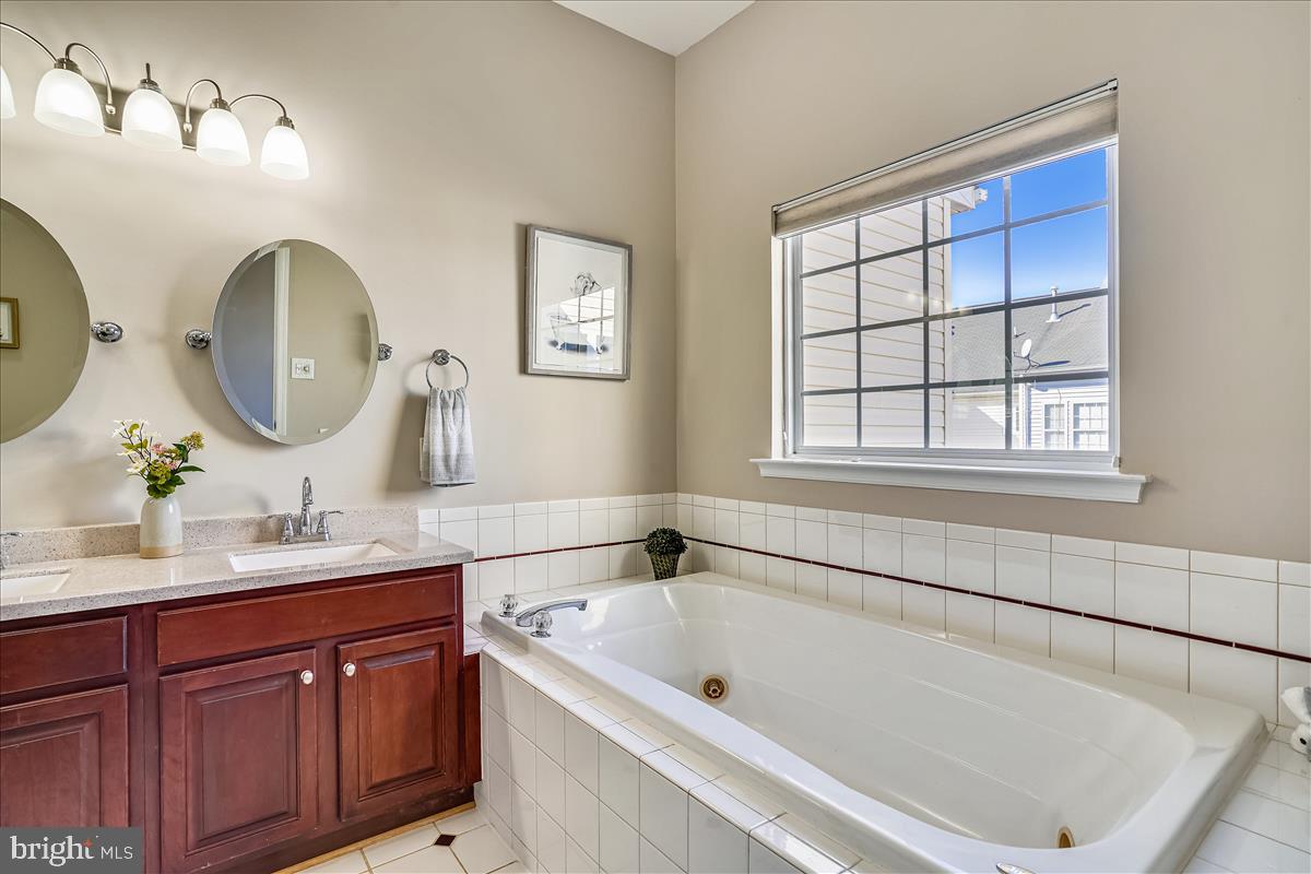 628 Springhouse Square Southeast Leesburg, VA 20175 - Photo 33 of 57 Gallery Image 33