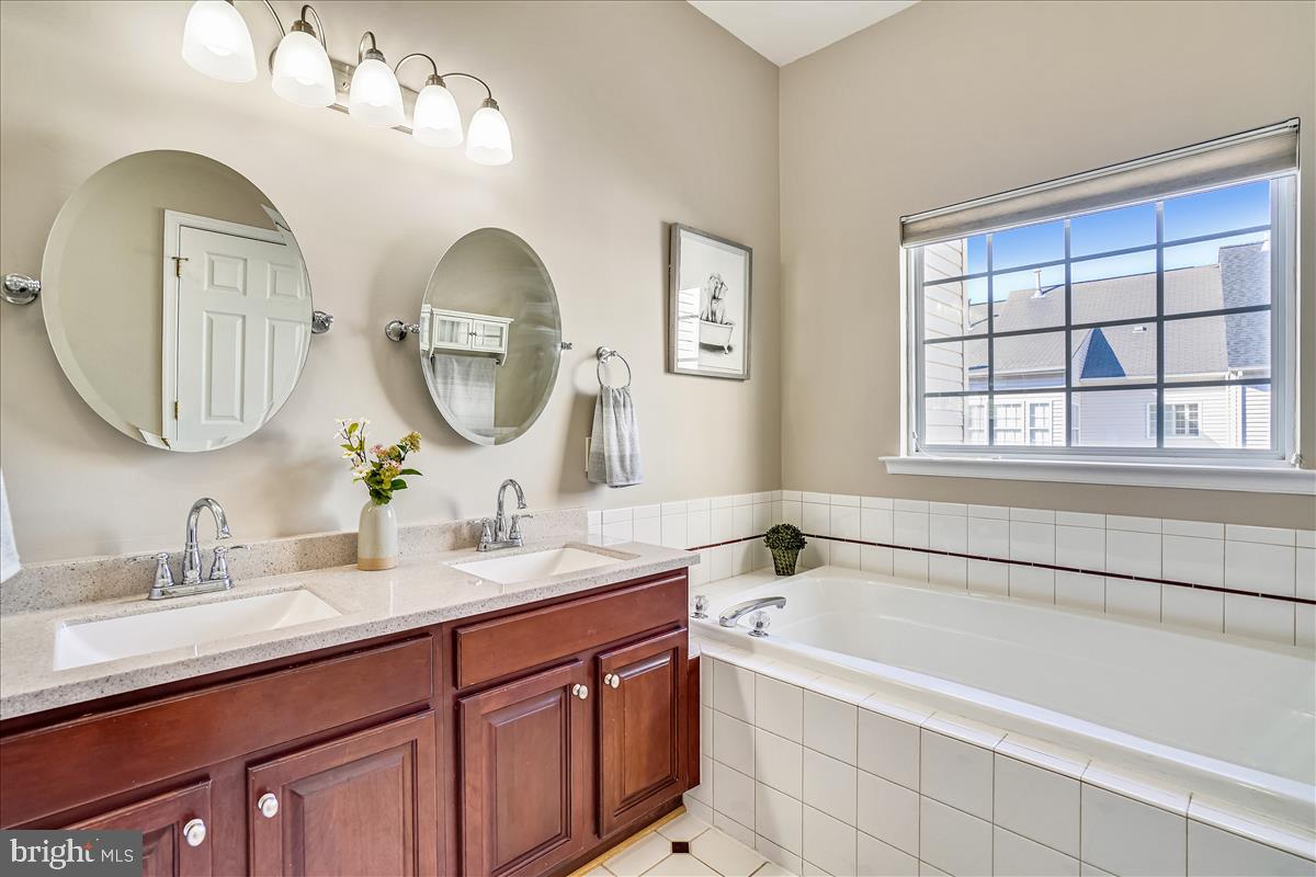 628 Springhouse Square Southeast Leesburg, VA 20175 - Photo 36 of 57 Gallery Image 36