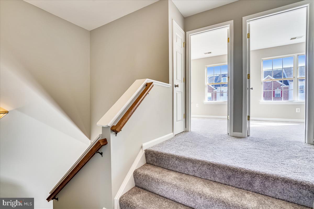 628 Springhouse Square Southeast Leesburg, VA 20175 - Photo 38 of 57 Gallery Image 38