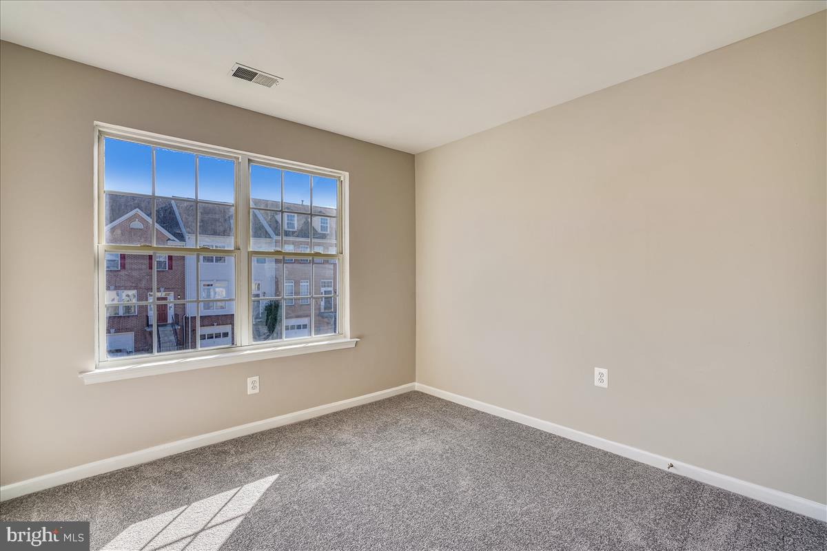 628 Springhouse Square Southeast Leesburg, VA 20175 - Photo 40 of 57 Gallery Image 40