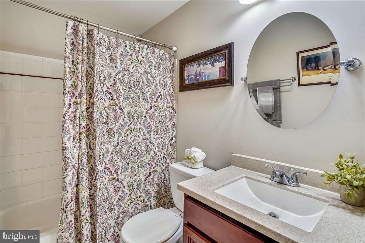 628 Springhouse Square Southeast Leesburg, VA 20175 - Photo 43 of 57 Gallery Image 43