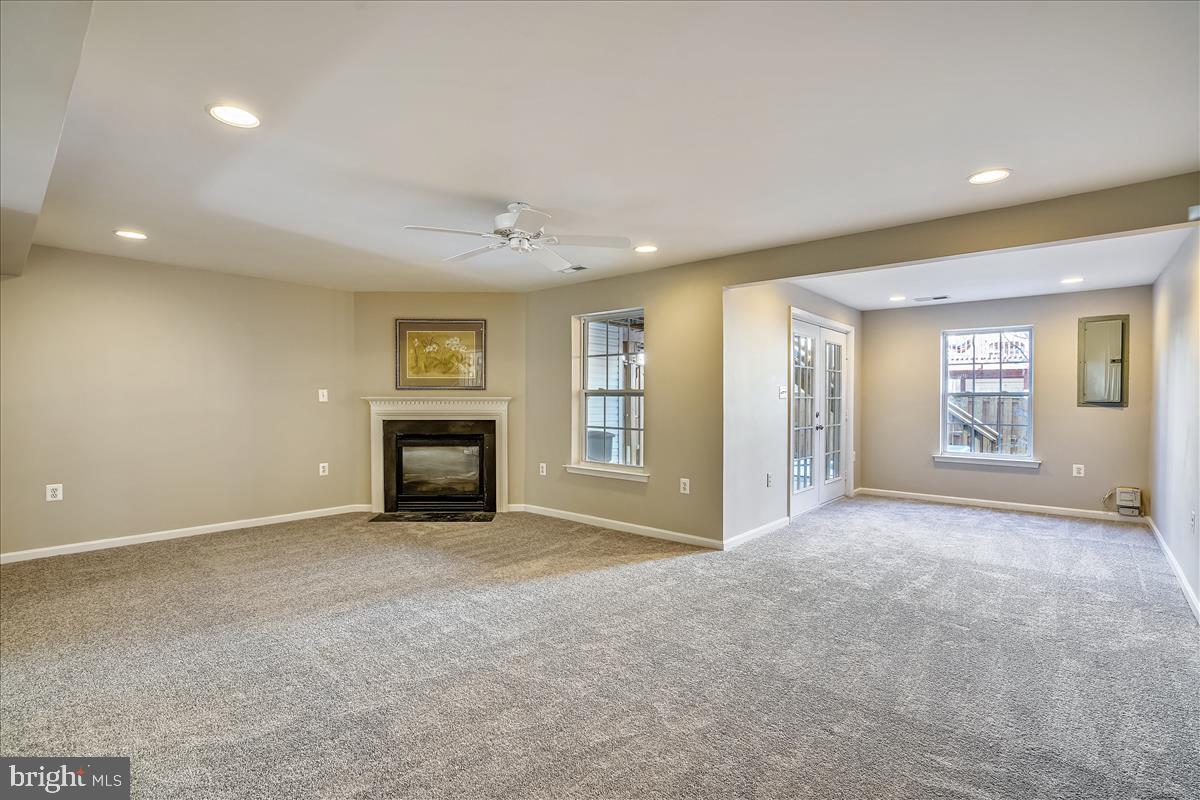 628 Springhouse Square Southeast Leesburg, VA 20175 - Photo 46 of 57 Gallery Image 46