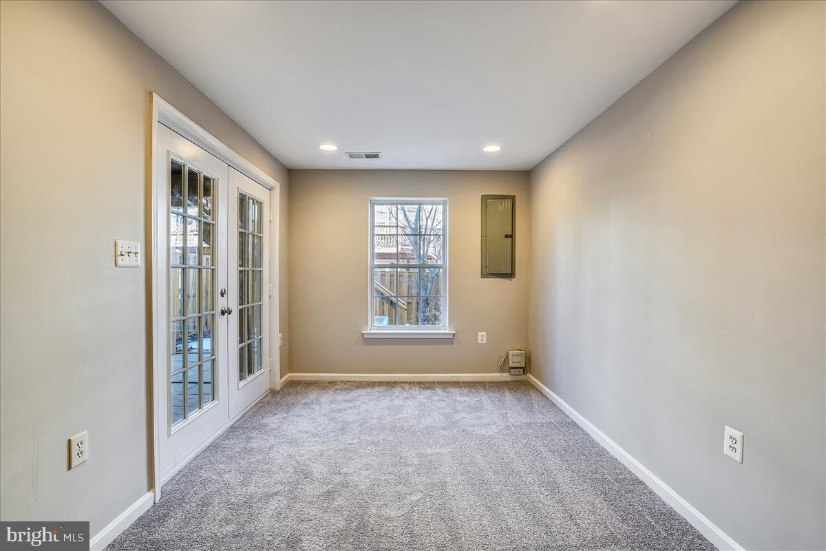 628 Springhouse Square Southeast Leesburg, VA 20175 - Photo 49 of 57 Gallery Image 49
