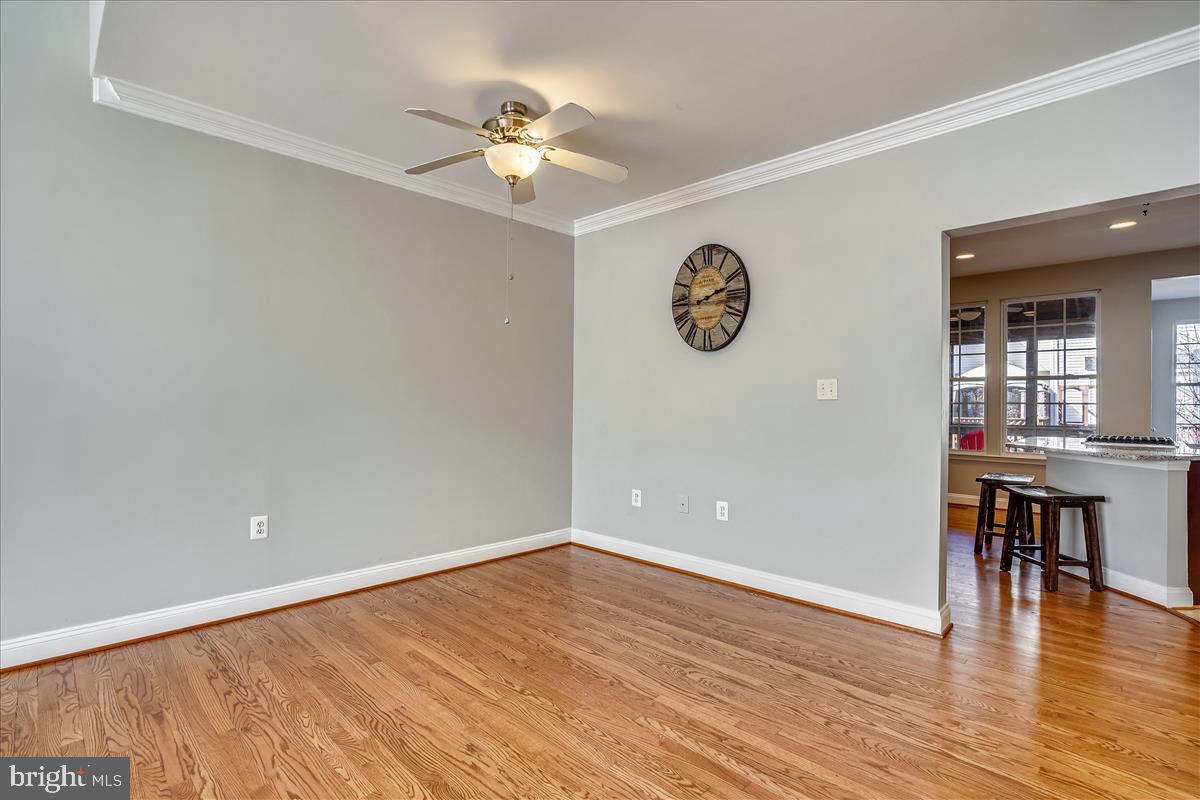 628 Springhouse Square Southeast Leesburg, VA 20175 - Photo 8 of 57 Gallery Image 8