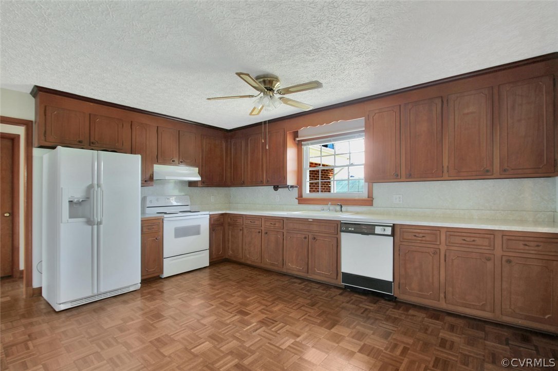 3319 Pleasants Road Powhatan, VA 23139 - Photo 8 of 27 Gallery Image 8