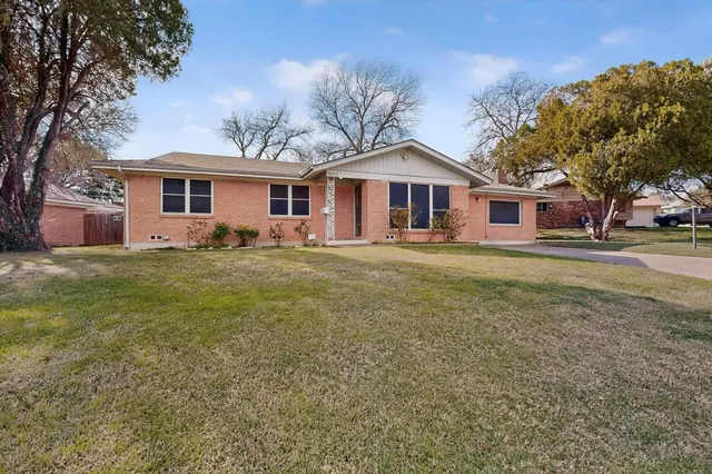 $270,000 | 3512 Socorro Road, Fort Worth, TX 76116