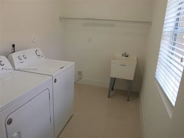 $4,500 | 15651 Southwest 11th Terrace, Miami, FL 33194