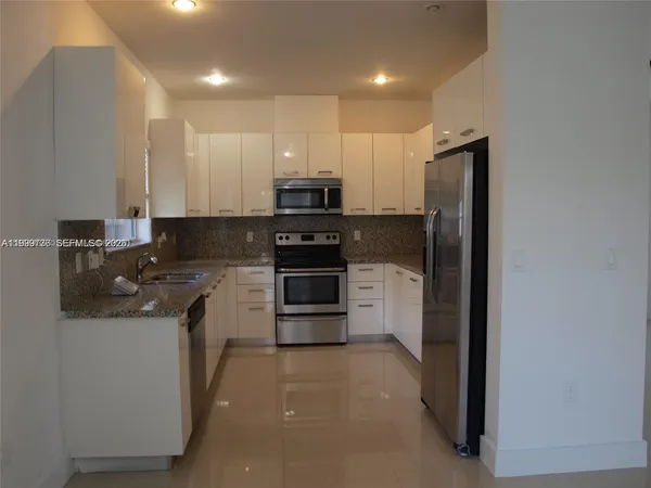 $4,500 | 15651 Southwest 11th Terrace, Miami, FL 33194