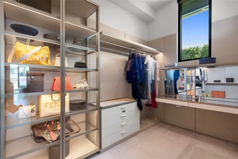 $19,900,000 | 22 Isla Bahia Drive, Fort Lauderdale, FL 33316