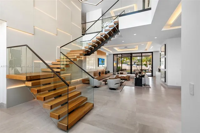 $19,900,000 | 22 Isla Bahia Drive, Fort Lauderdale, FL 33316