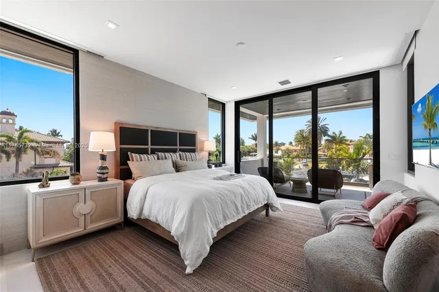 $19,900,000 | 22 Isla Bahia Drive, Fort Lauderdale, FL 33316