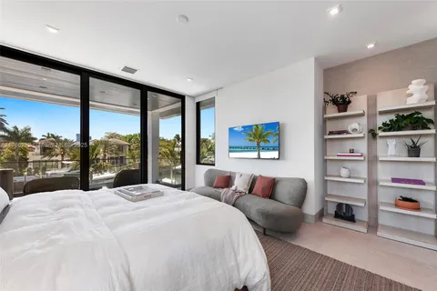 $19,900,000 | 22 Isla Bahia Drive, Fort Lauderdale, FL 33316