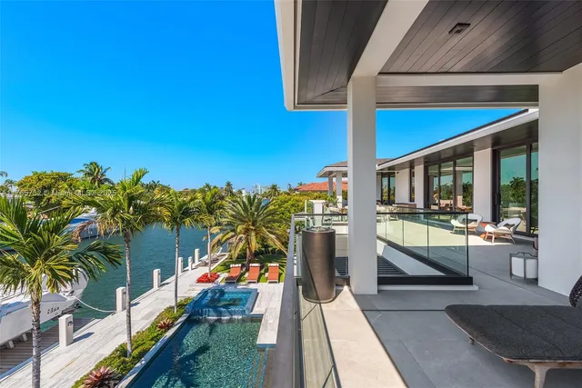 $19,900,000 | 22 Isla Bahia Drive, Fort Lauderdale, FL 33316