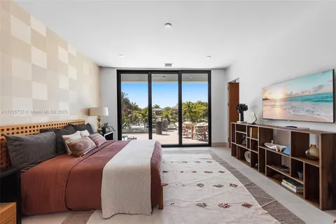 $19,900,000 | 22 Isla Bahia Drive, Fort Lauderdale, FL 33316