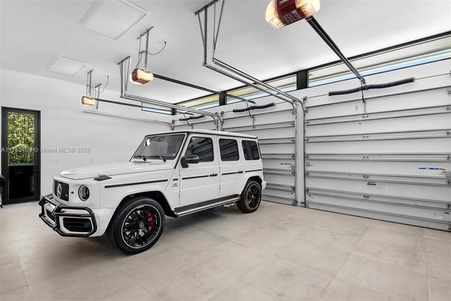 $19,900,000 | 22 Isla Bahia Drive, Fort Lauderdale, FL 33316