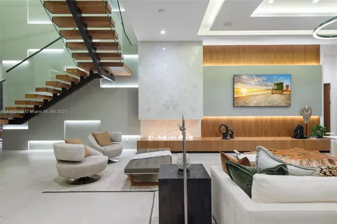 $19,900,000 | 22 Isla Bahia Drive, Fort Lauderdale, FL 33316