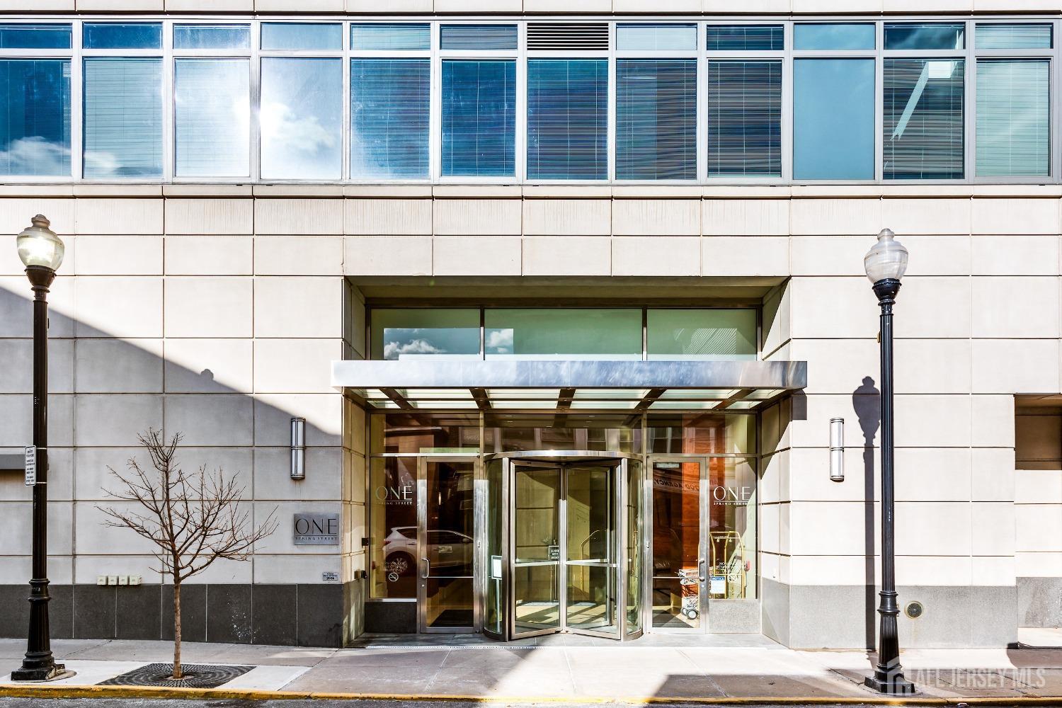 1 Spring Street, Unit 2505 New Brunswick, NJ 08901 - Photo 1 of 36 Gallery Image 1