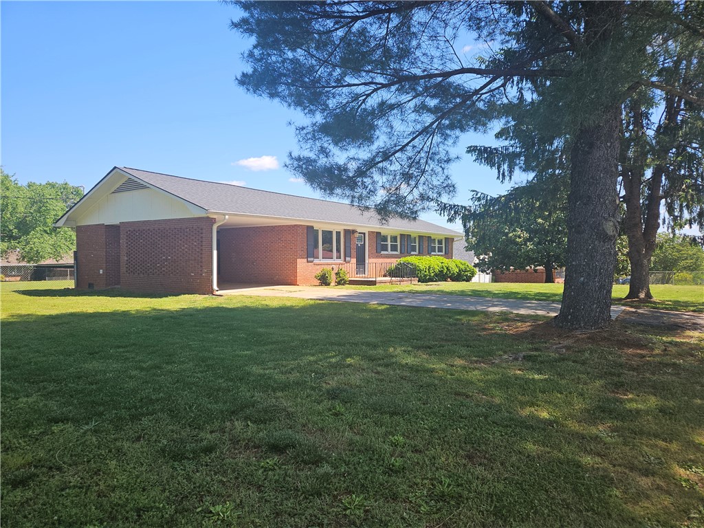 103 Cedar Road Anderson, SC 29624 - Photo 3 of 28