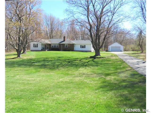 300 Webster Road Webster, NY 14580 - Photo 1 of 1 Exterior Front WELCOME to 300 Webster Road!