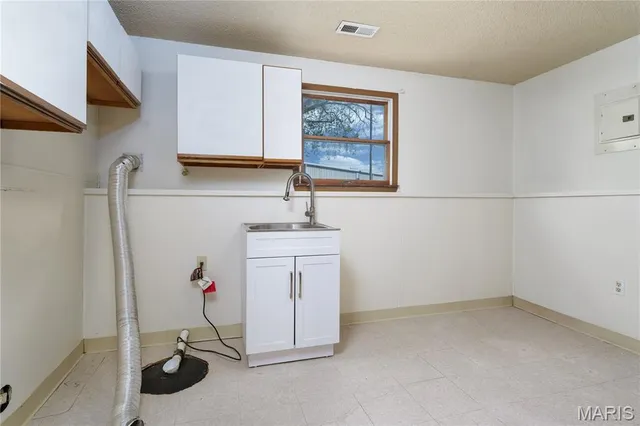 $164,900 | 4032 Kaseberg Lane, Granite City, IL 62040