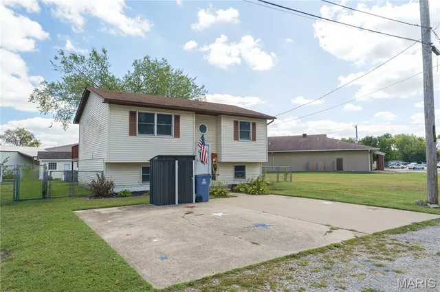 $164,900 | 4032 Kaseberg Lane, Granite City, IL 62040