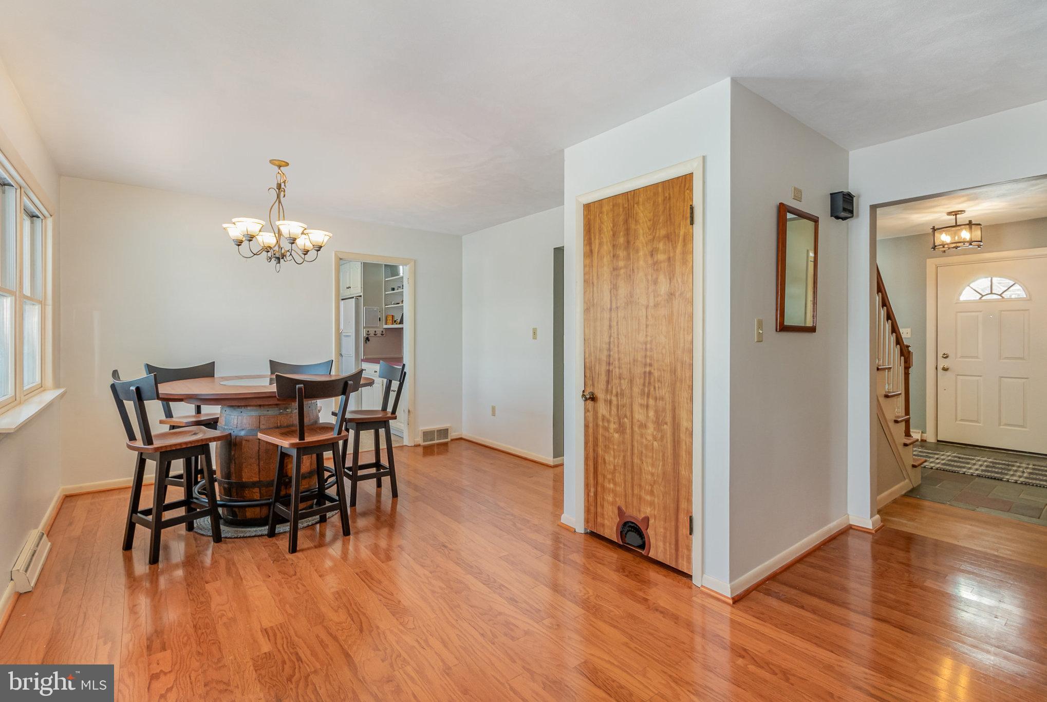 207 Hilltop Road Boiling Springs, PA 17007 - Photo 12 of 37