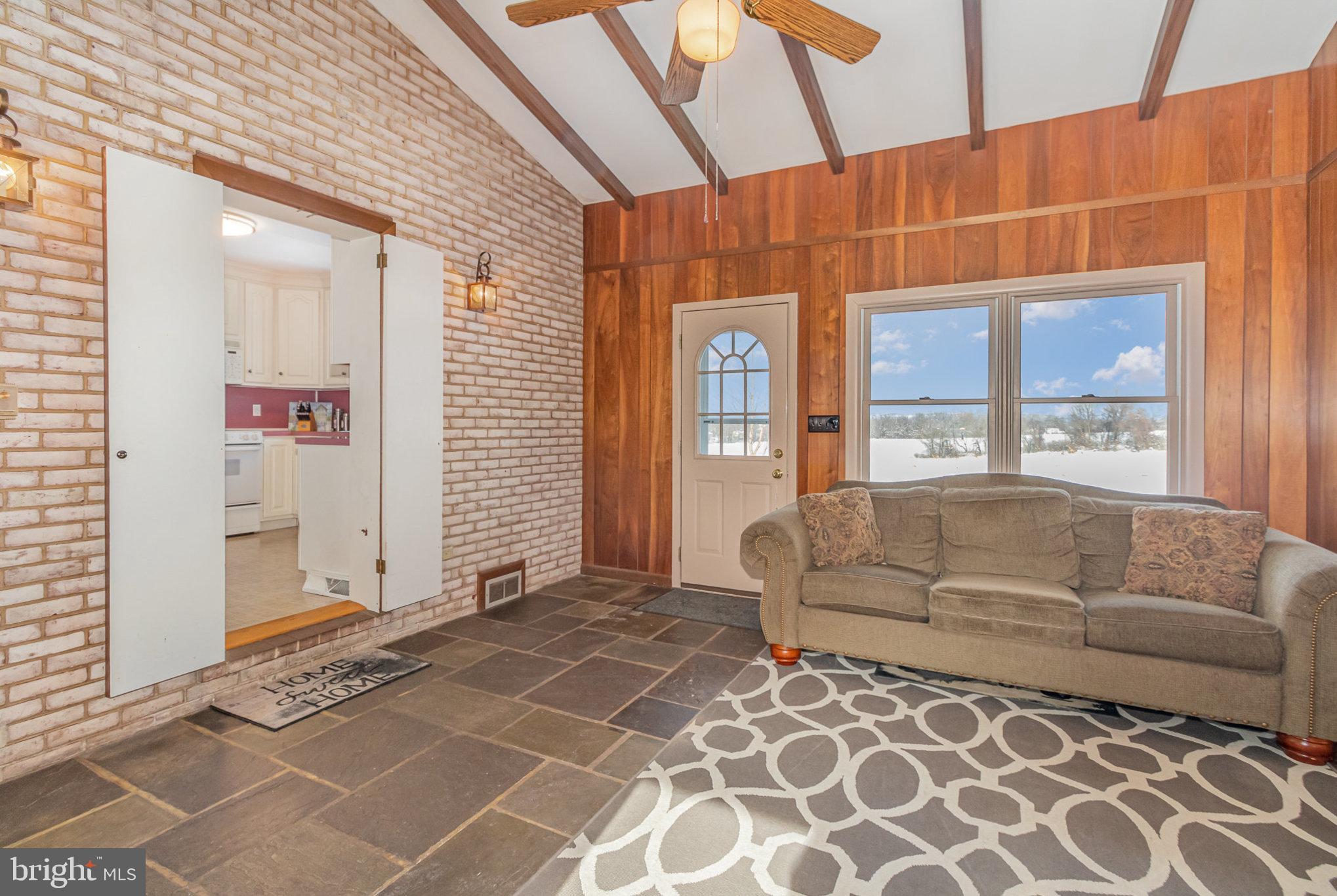 207 Hilltop Road Boiling Springs, PA 17007 - Photo 14 of 37