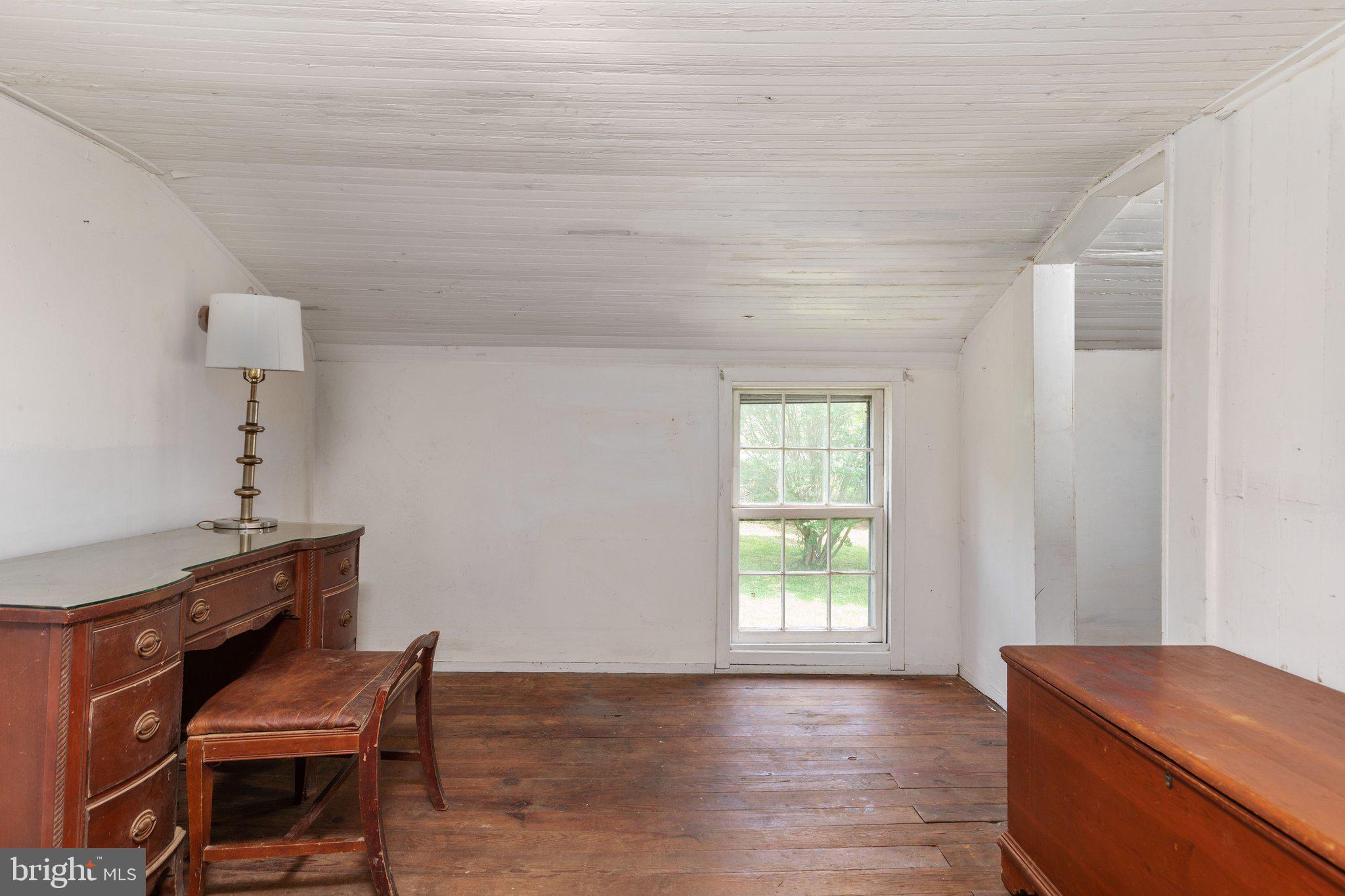 7443 Keith Road Warrenton, VA 20186 - Photo 20 of 44 Office or Bonus Room