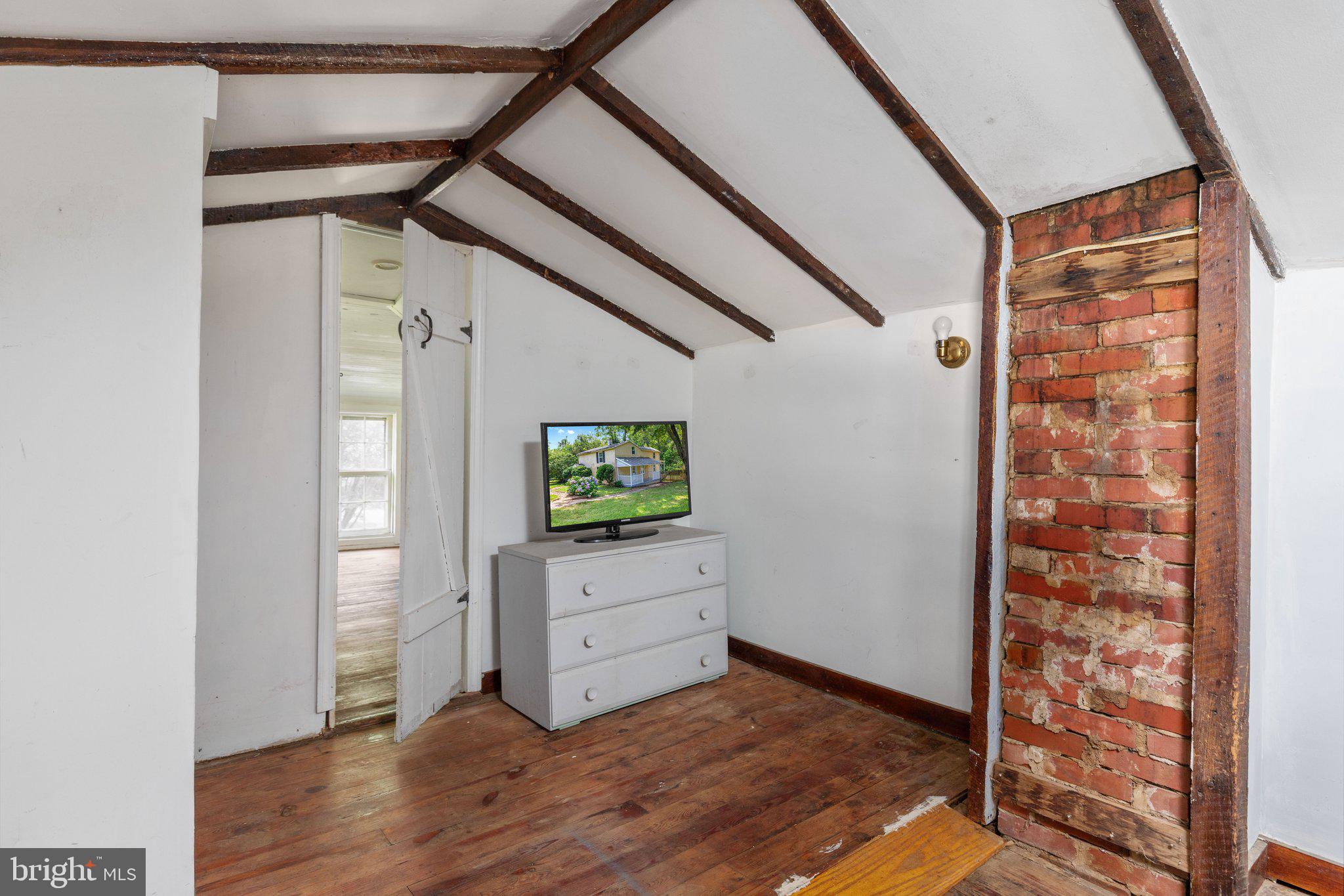 7443 Keith Road Warrenton, VA 20186 - Photo 23 of 44 Primary Bedroom