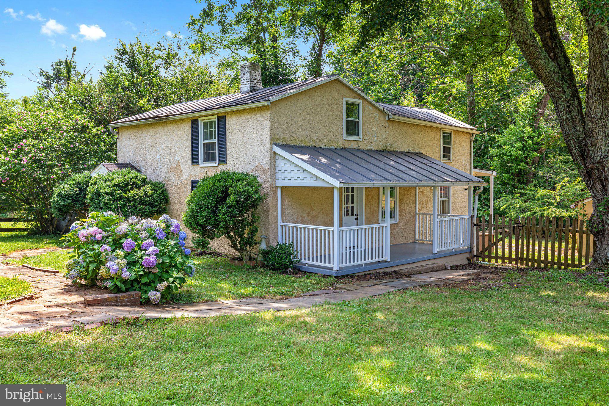 7443 Keith Road Warrenton, VA 20186 - Photo 34 of 44 So much potential!