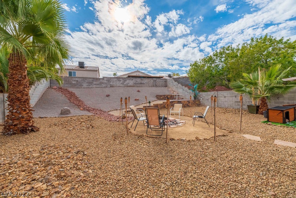 8269 Cimarron Ridge Drive Las Vegas, NV 89128 - Photo 20 of 29