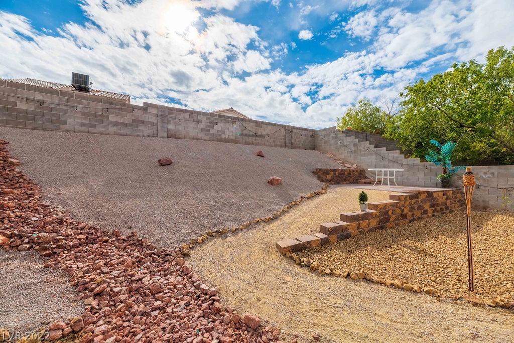 8269 Cimarron Ridge Drive Las Vegas, NV 89128 - Photo 22 of 29