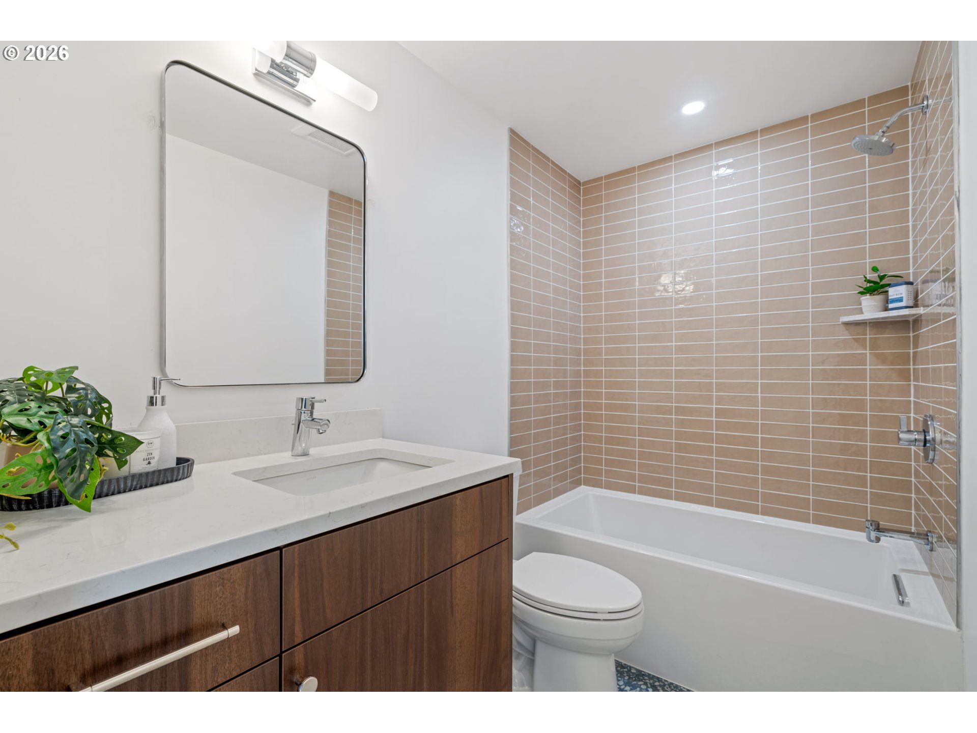 2835 Southwest Raleighview Drive Portland, OR 97225 - Photo 33 of 42 Bathroom