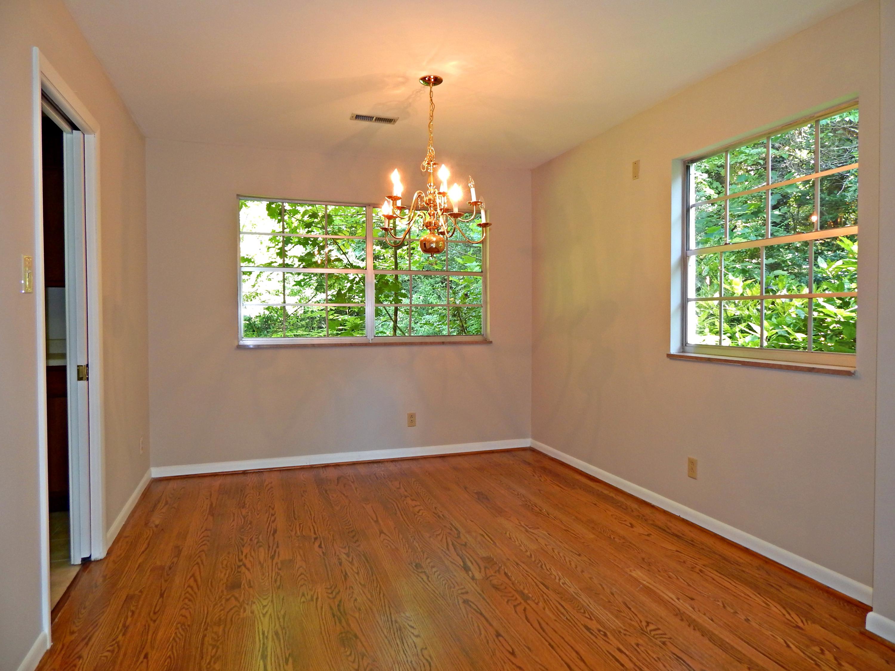 105 Newhaven Road Oak Ridge, TN 37830 - Photo 7 of 13 5