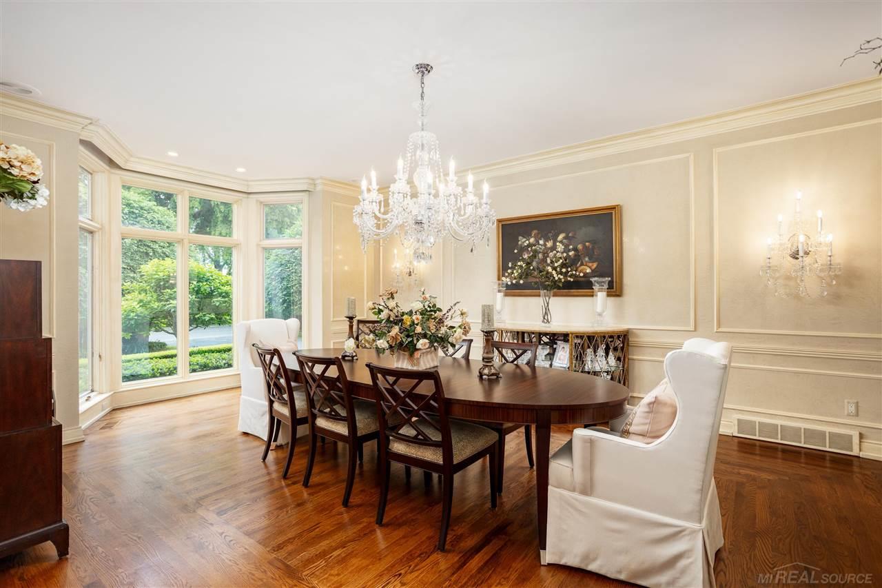 1 Provencal Road Grosse Pointe, MI 48236 - Photo 13 of 87 50093693-12.JPG