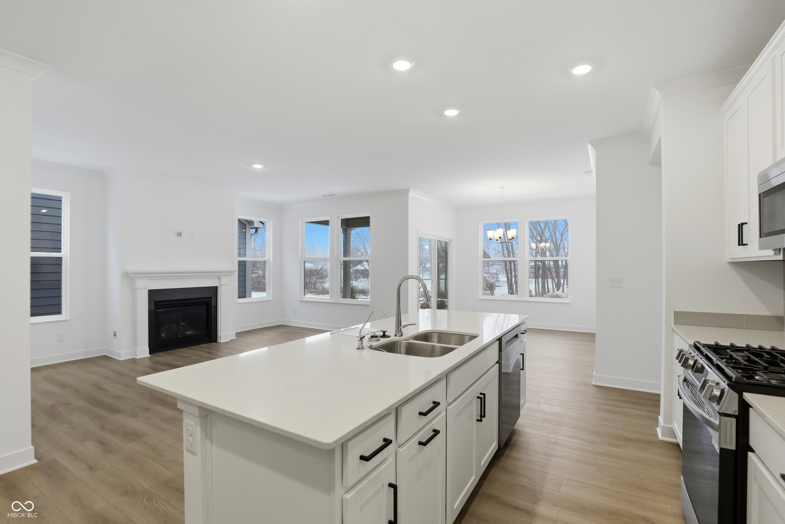 5339 Nettleton Way Avon, IN 46123 - Photo 13 of 52