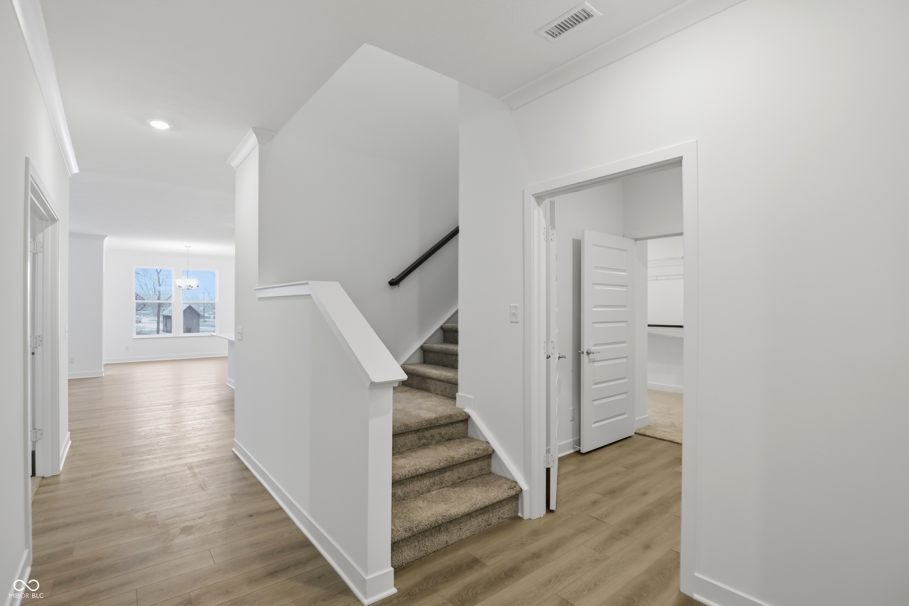 5339 Nettleton Way Avon, IN 46123 - Photo 6 of 52