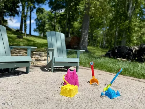 $599,900 | 630 Ancient Oaks Court, White Pine, TN 37890