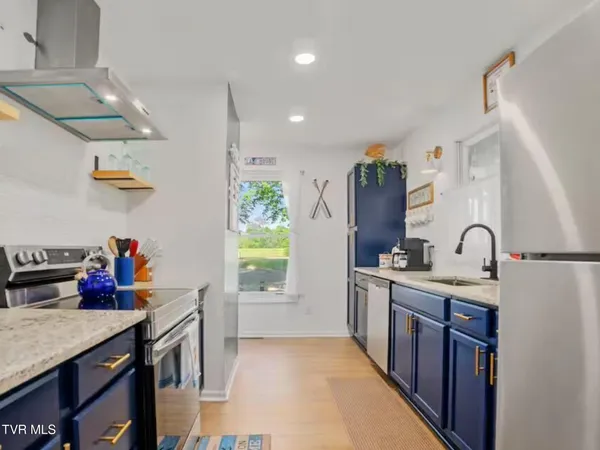 $599,900 | 630 Ancient Oaks Court, White Pine, TN 37890