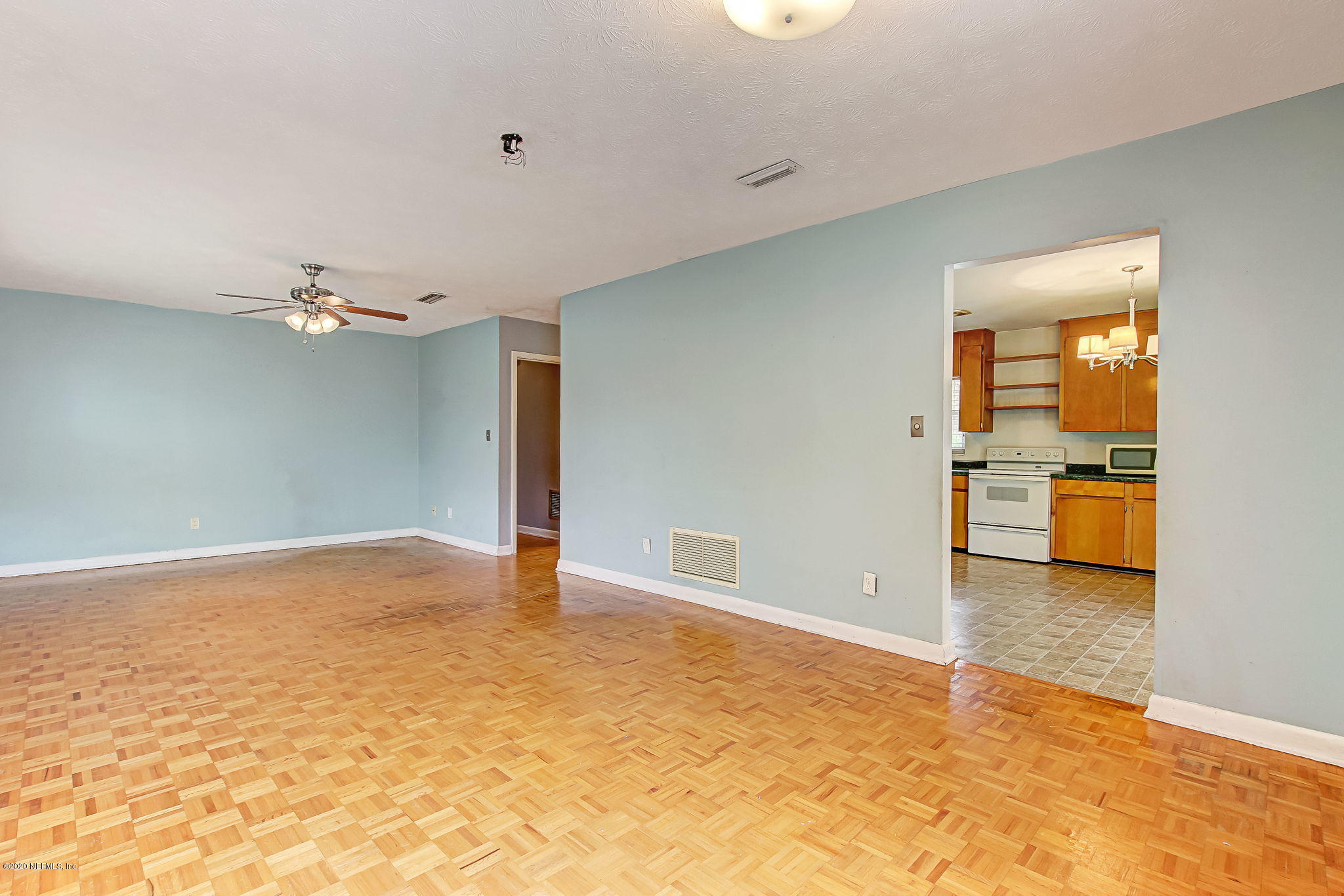 7736 Cayman Road Jacksonville, FL 32216 - Photo 8 of 41 7736+Cayman+Rd+Jacksonville-10-web-Livin