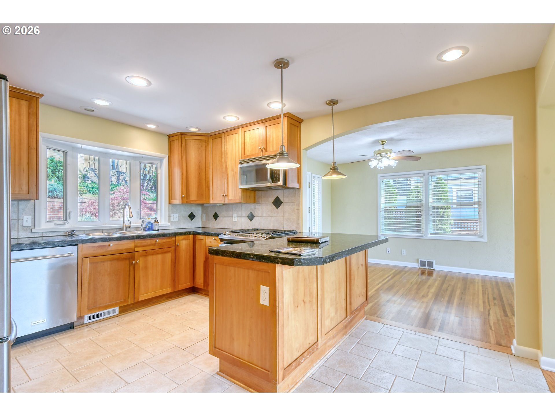 207 Northwest Ellis Avenue Pendleton, OR 97801 - Photo 13 of 48