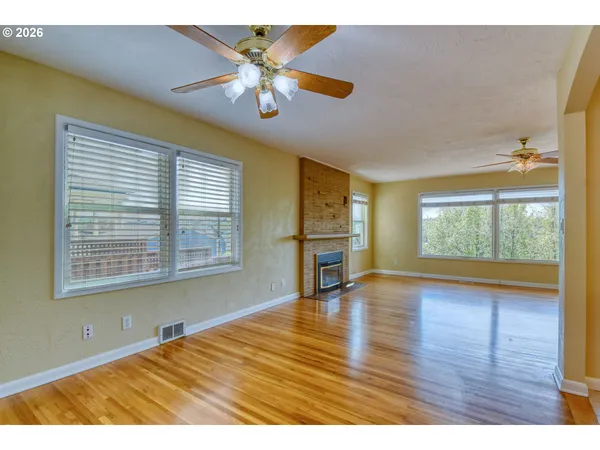 $395,000 | 207 Northwest Ellis Avenue, Pendleton, OR 97801