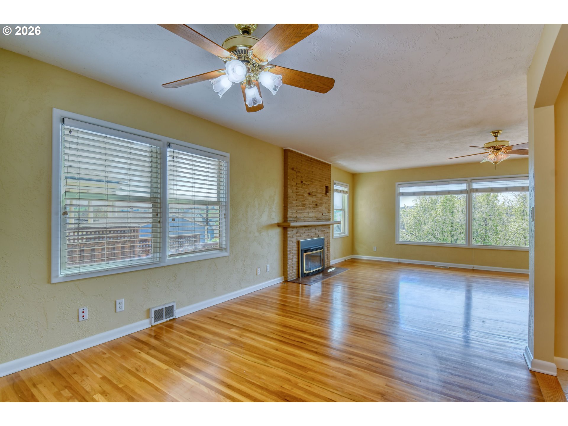 207 Northwest Ellis Avenue Pendleton, OR 97801 - Photo 9 of 48