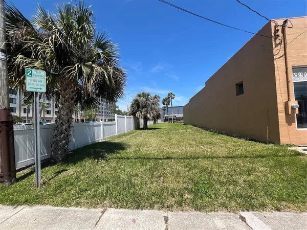 $99,650 | 112 Fairview Avenue, Daytona Beach, FL 32114