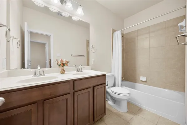 a house view with a outdoor space