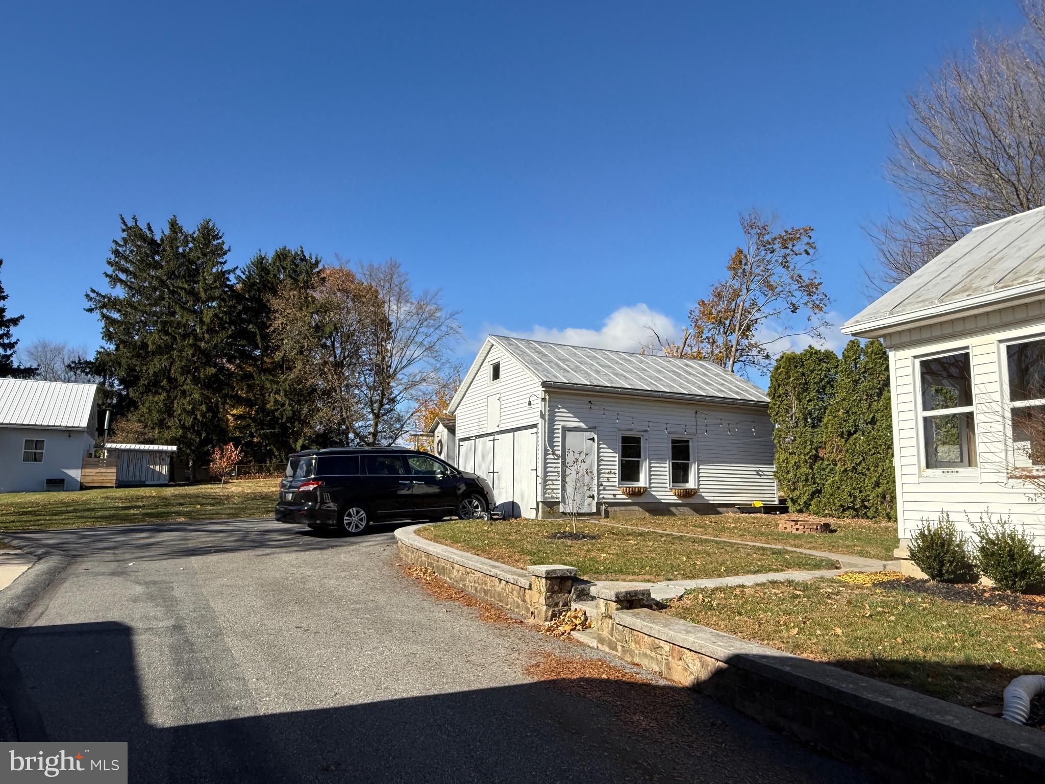 31 4th Street Shartlesville, PA 19554 - Photo 3 of 27 Gallery Image 3