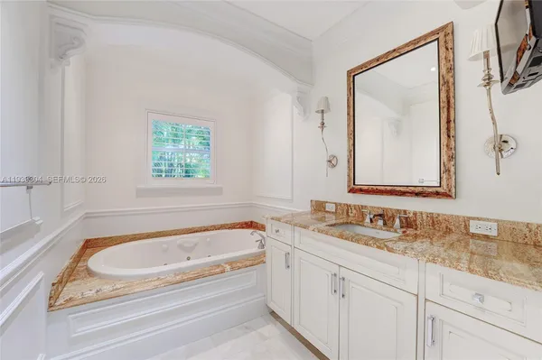 $14,300 | 10640 Southwest 61st Avenue, Pinecrest, FL 33156