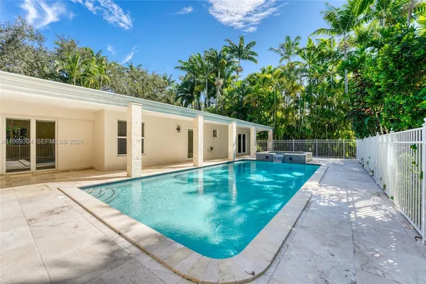 $14,300 | 10640 Southwest 61st Avenue, Pinecrest, FL 33156