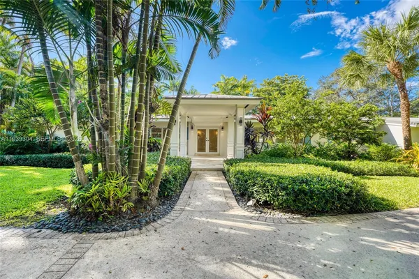 $14,300 | 10640 Southwest 61st Avenue, Pinecrest, FL 33156